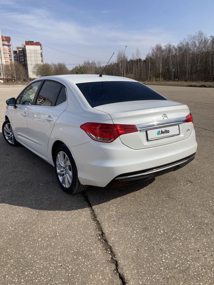 Citroen C4: фото владельца