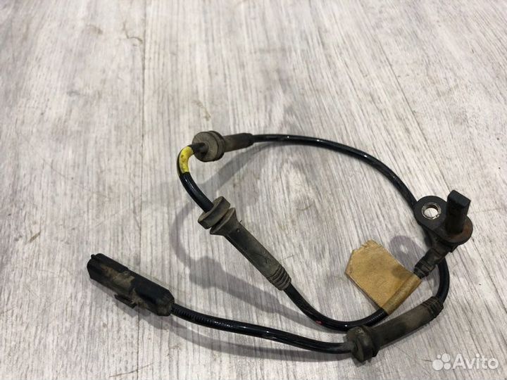 Датчик abs передний левый Renault Dokker 2017 2018