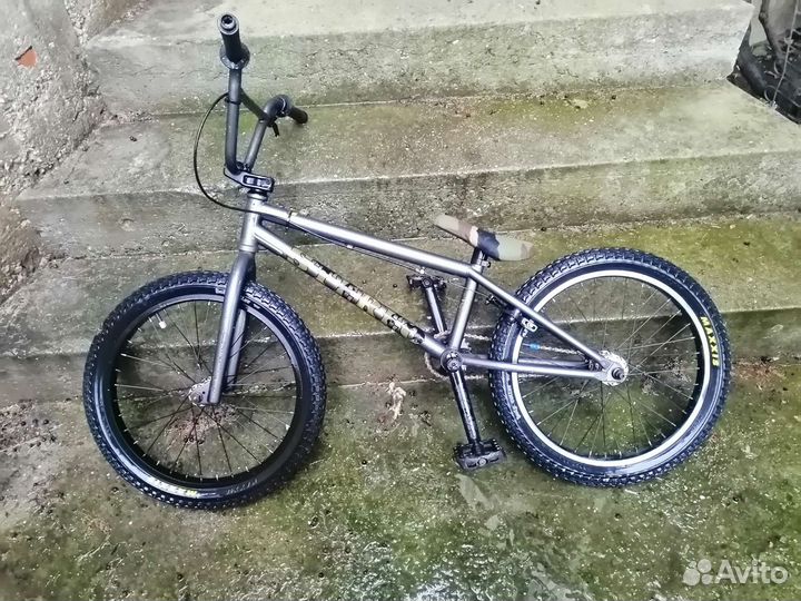 Трюковой велосипед bmx