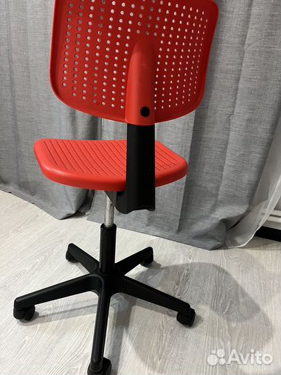 Компьютерный стул Икея