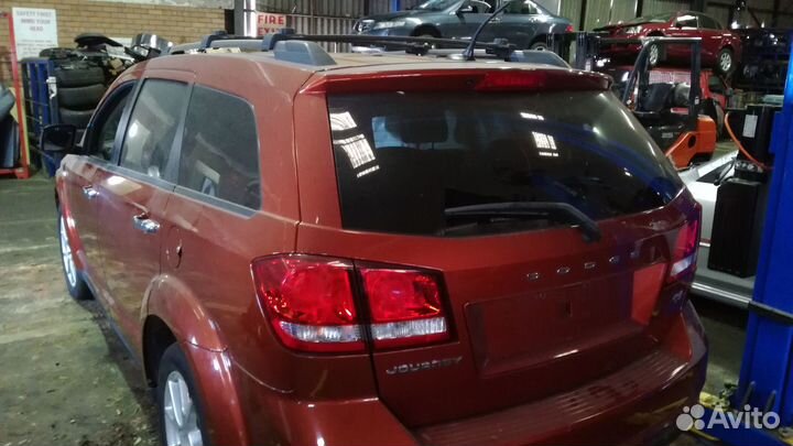 Разбор на запчасти Dodge Journey 2011