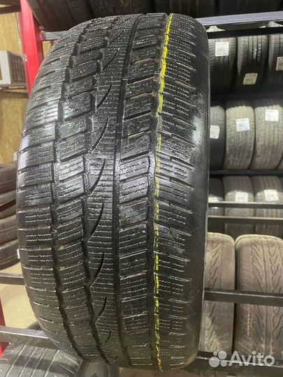 Windforce Snowblazer UHP 245/40 R19 98V