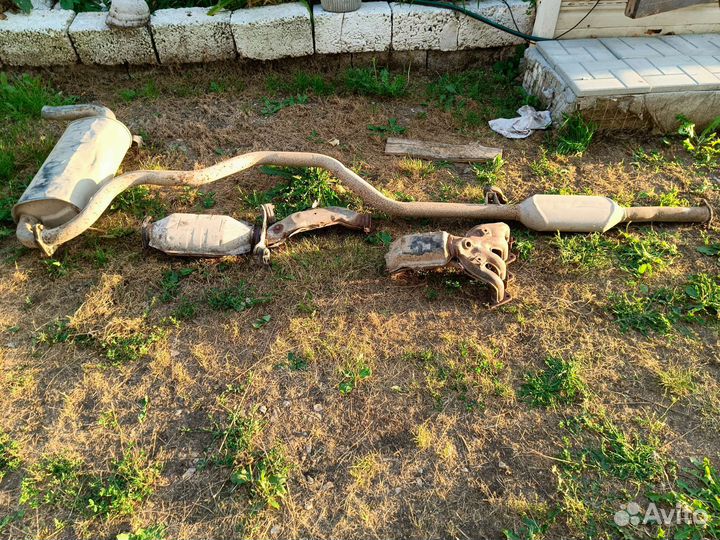 Глушитель коллектор катализатор mitsubishi