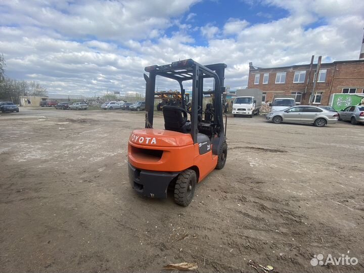 Вилочный погрузчик Toyota 40-7Fg25, 2005