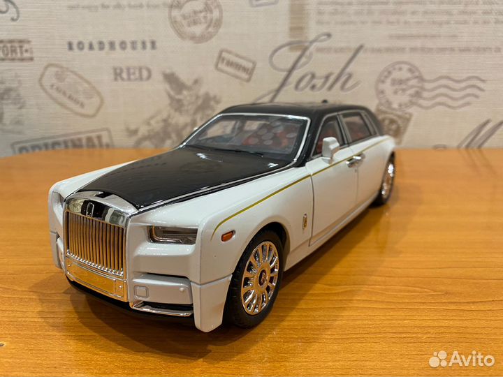 Rolls-Royce Ghost масштаб 1:18