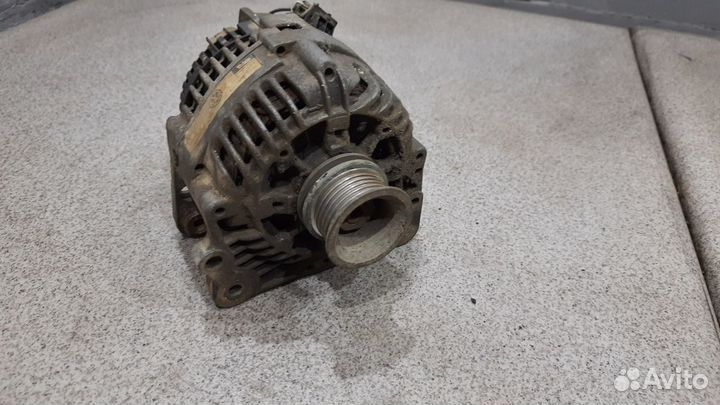 WV Passat B4 1.6 - 1.8 Генератор 037903023G