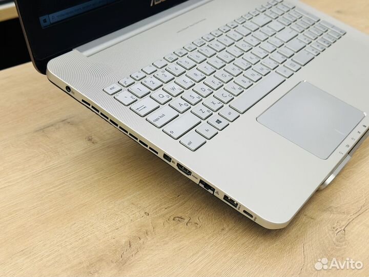 Игровой asus IPS Core i5-6300HQ/ GTX 950