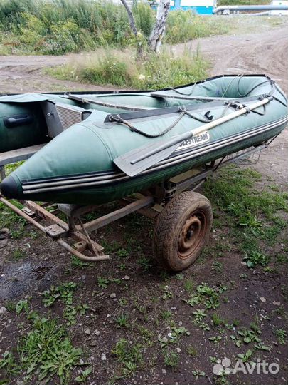 Продам лодку гольфстрим 365