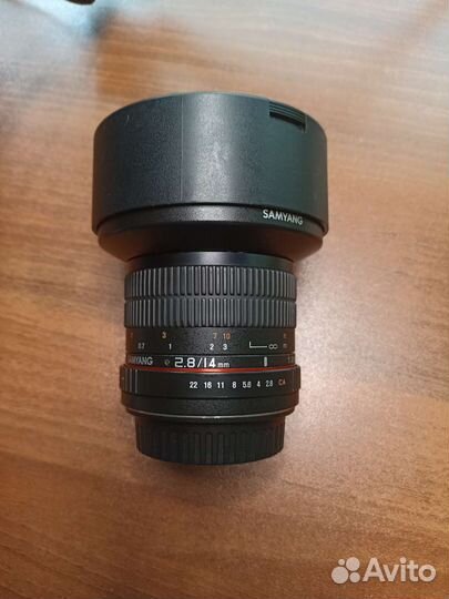Объектив samyang 14mm f 2.8 canon EF