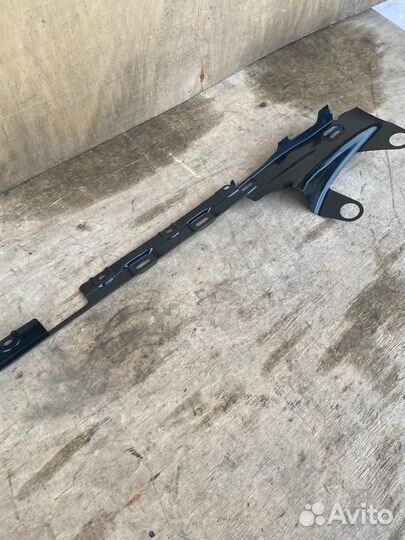 Кронштейн Volkswagen passat B6