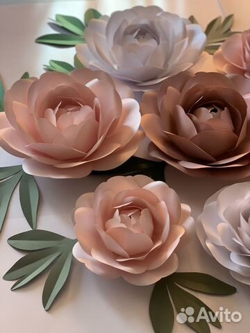 Цветы из дизайнерской бумаги, декор