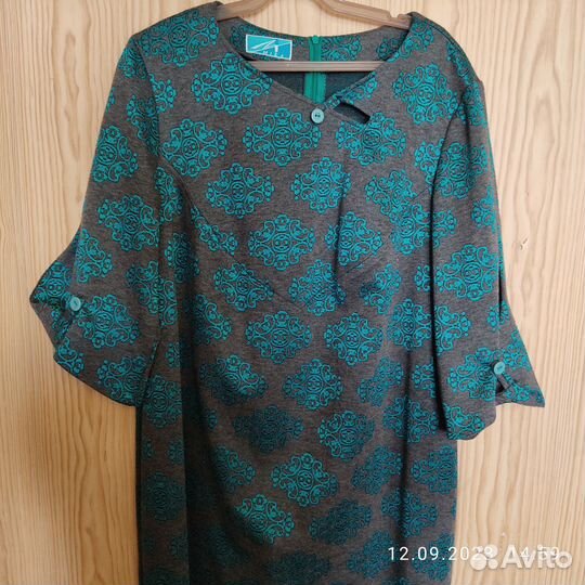 Платье женское. 52-54 размер