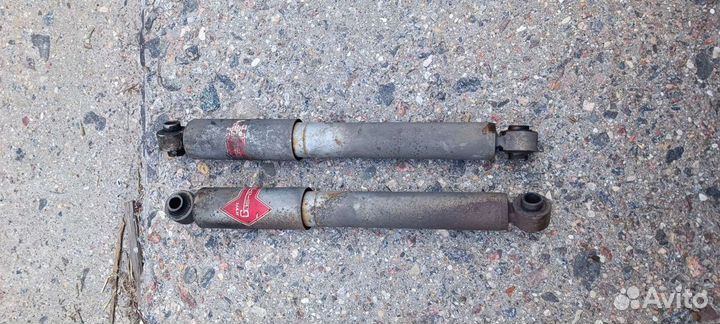 Задние амортизаторы vito/viano 639