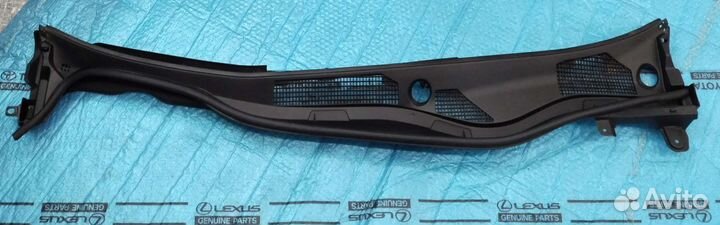 Накладка под дворники жабо Lexus GS 55708-30101