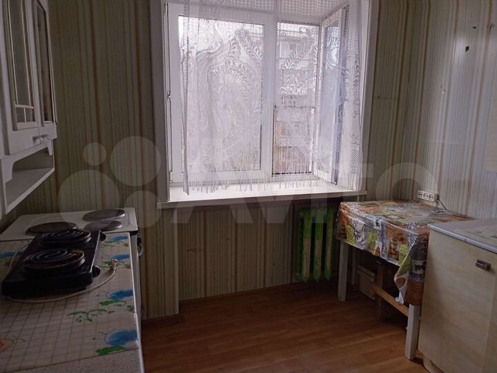 Комната 17 м² в 5-к., 4/5 эт.