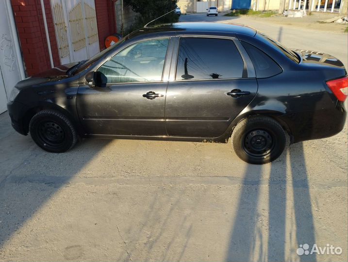 LADA Granta 1.6 МТ, 2013, 165 882 км