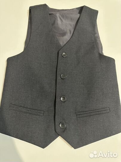 Жилетка для мальчика школьная