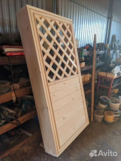 Дверь из массива сосны