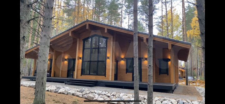 Дом 218 м² на участке 13 сот.