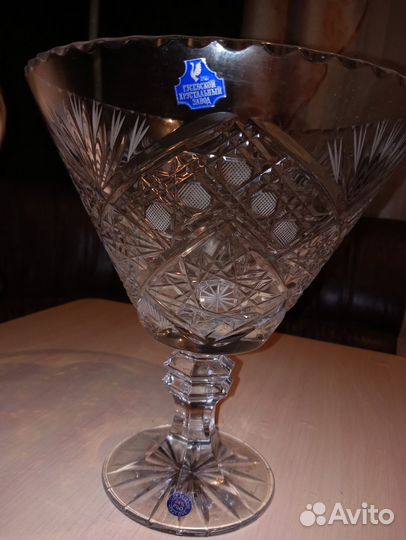 Ваза хрустальная