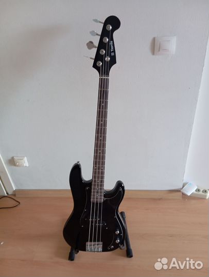 Бас гитара
