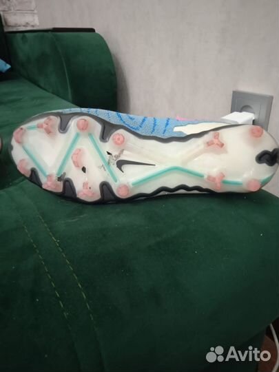 Футбольные бутсы