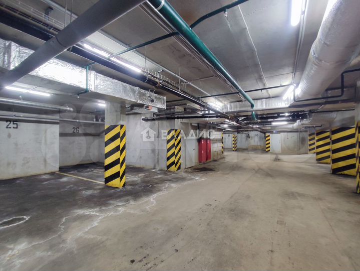 Машиноместо, 13 м²