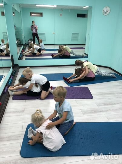 Тренер по фигурному катанию + детская растяжка