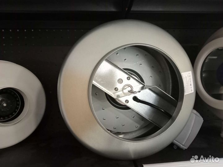 Вентилятор канальный круглый 200 935 куб.м в час