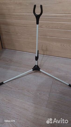 Подставка и краги для спортивного лука