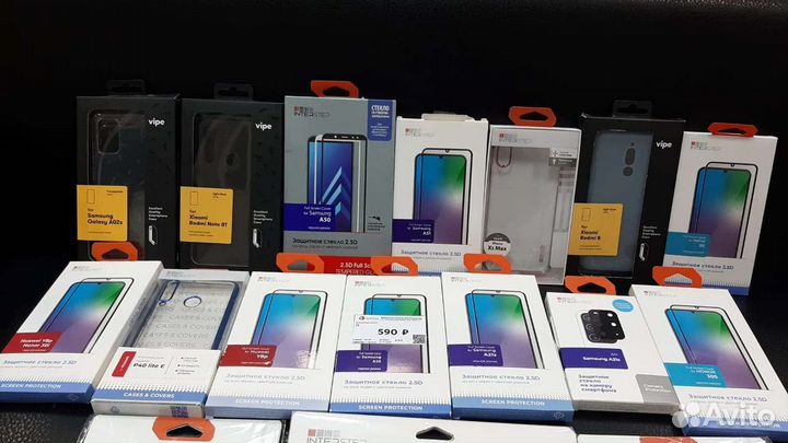 Защитные стёкла и чехлы