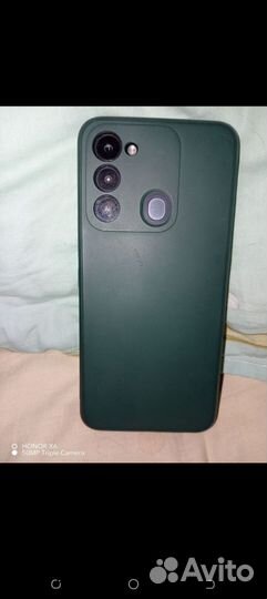 Текно спарк 8с