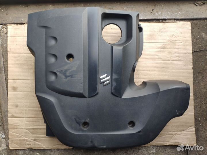 Крышка двигателя декоративная Нива Шевроле