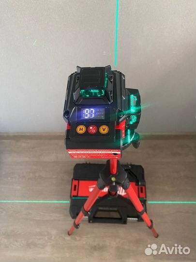 Лазерный уровень нивелир Millwoukee 4D 16 уровней