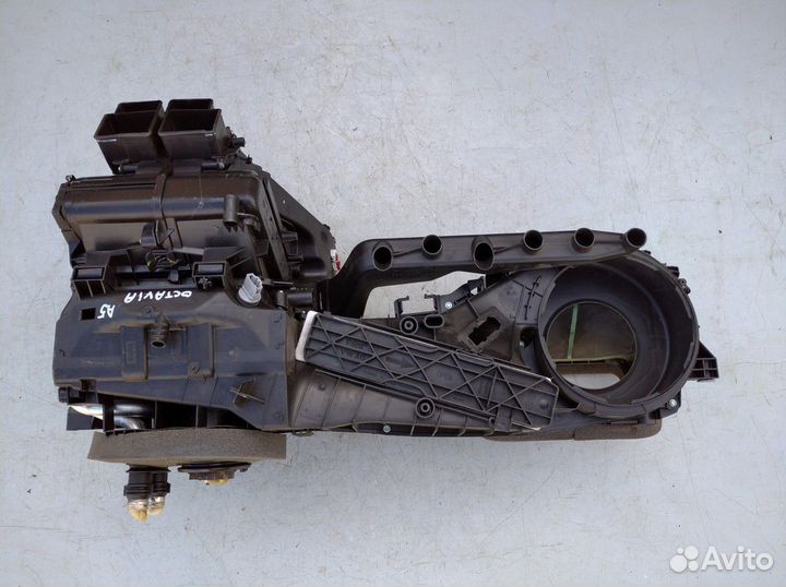 Корпус отопителя Шкода Октавия А5