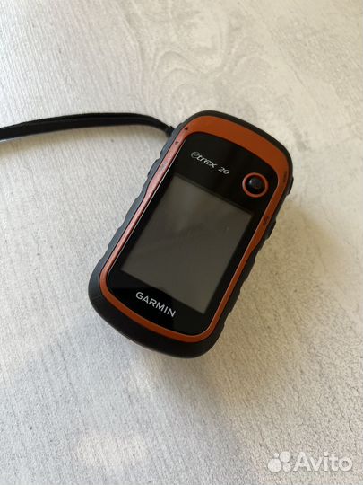 Навигатор Garmin Etrex 20