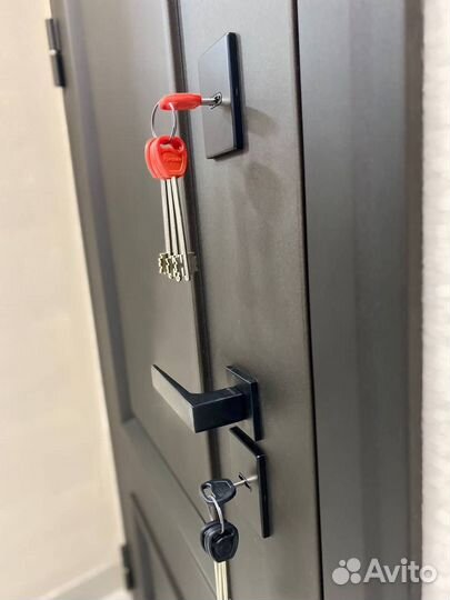 Дверь входная металлическая с терморазрывом