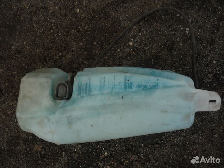 Бачок омывающей жидкости Рено Логан