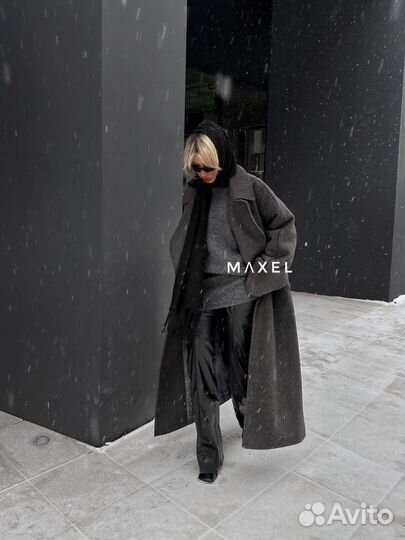 Пальто женское утепленное