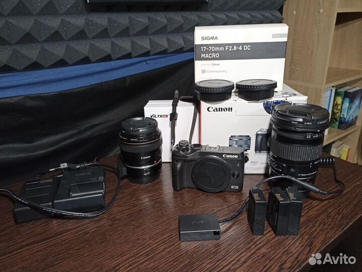 Canon Eos M6 (+весь комплект, читать описание)