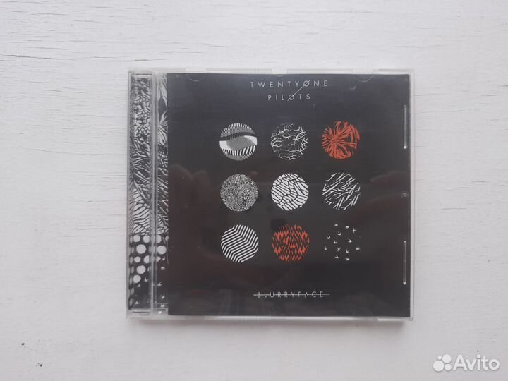 Мерч, диски Twenty One Pilots