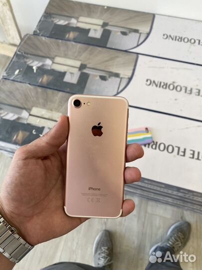 iPhone 7, 32 ГБ