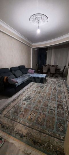 2-к. квартира, 75 м², 1/10 эт.