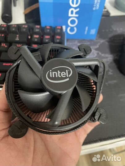 Боксовый кулер от intel