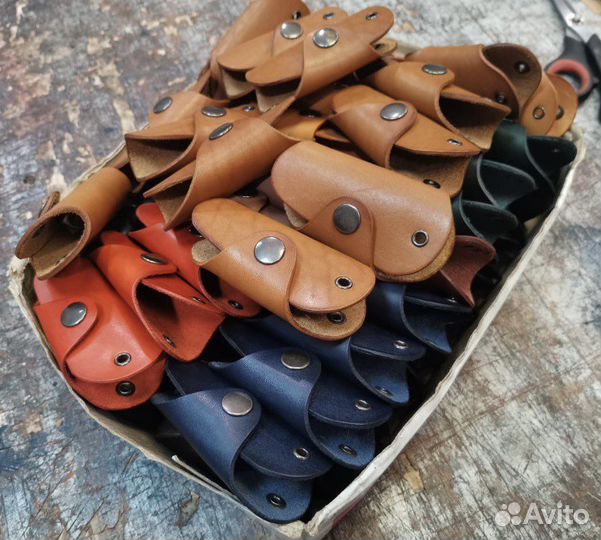 Ключницы и брелки