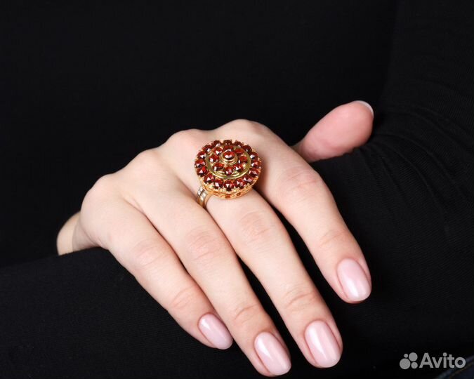 Золотое кольцо с гранатами 5.71ct