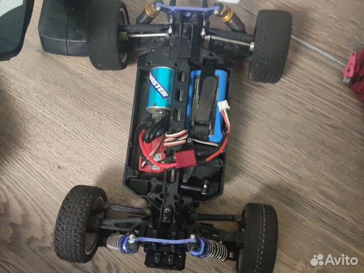 Радиуправляемая машинка Twister