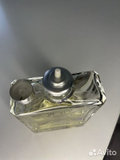 Escentric molecules 01