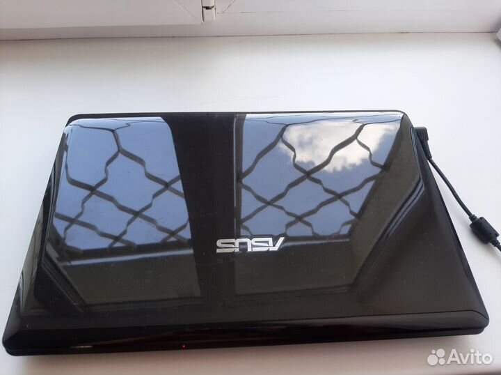 Ноутбук asus