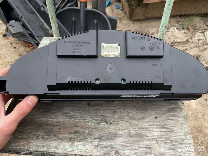 Щиток приборов w203